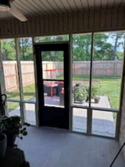 Screened in porch